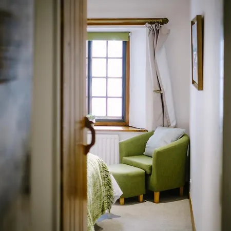 בית נופש Grade 2 Listed 2 Bedroom Pet Friendly - Parking - Hot Tub - Very Quiet *