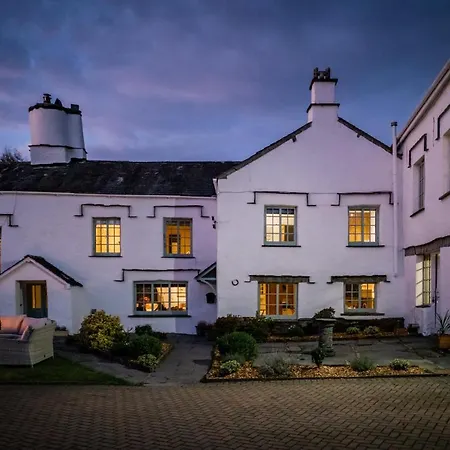 度假居 Grade 2 Listed 2 Bedroom Pet Friendly - Parking - Hot Tub - Very Quiet *