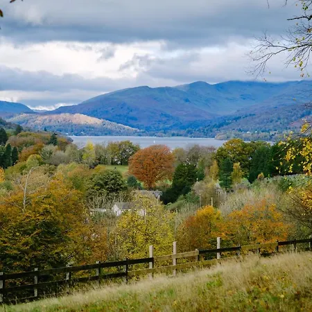 Grade 2 Listed 2 Bedroom Pet Friendly - Parking - Hot Tub - Very Quiet