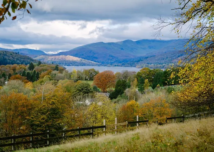 Grade 2 Listed 2 Bedroom Pet Friendly - Parking - Hot Tub - Very Quiet