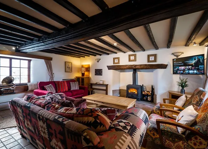 Grade 2 Listed 2 Bedroom Pet Friendly - Parking - Hot Tub - Very Quiet * 鲍内斯温德米尔