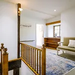Tatil Evi Grade 2 Listed 2 Bedroom Pet Friendly - Parking - Hot Tub - Very Quiet Bowness-on-Windermere